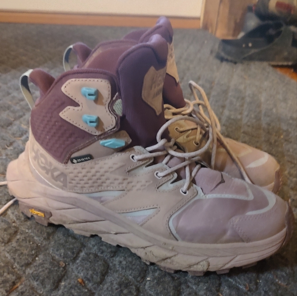 Hoka Anacapa 2 Mid